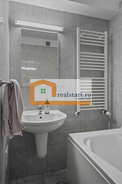 Parcul Circului,  la 300m Metrou Stefan cel Mare, loc parcare-garaj