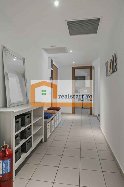 Parcul Circului,  la 300m Metrou Stefan cel Mare, loc parcare-garaj