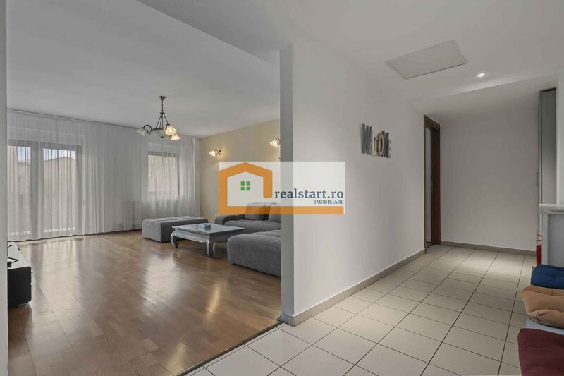 Parcul Circului,  la 300m Metrou Stefan cel Mare, loc parcare-garaj