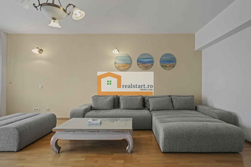 Parcul Circului,  la 300m Metrou Stefan cel Mare, loc parcare-garaj