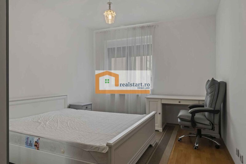 Parcul Circului,  la 300m Metrou Stefan cel Mare, loc parcare-garaj